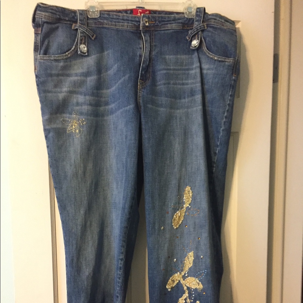 Event Women’s 24W jeans.